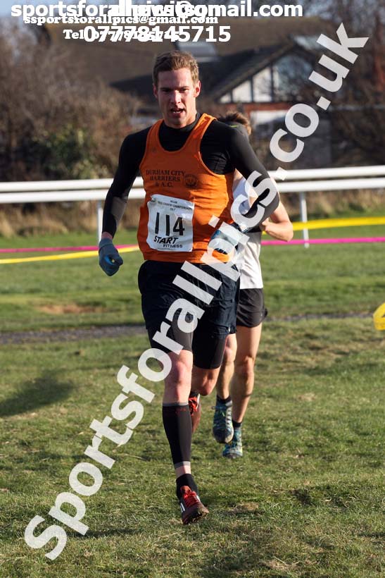 Senior mens North Eastern Cross Country, Redcar. Photo:  David T. Hewitson/Sports for All Pics